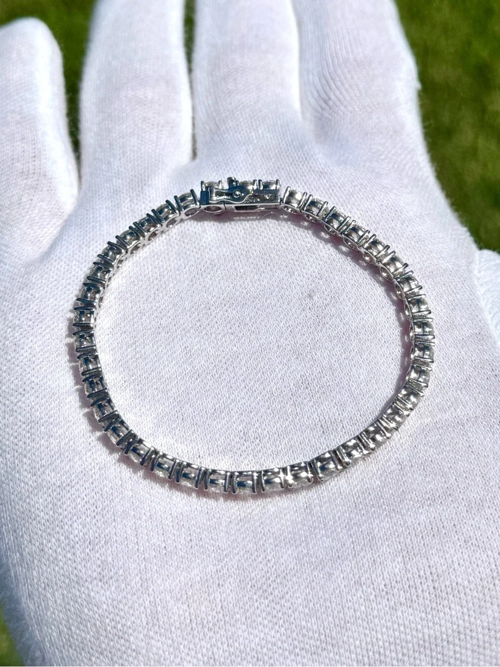 925 Silver, 14.4CTW Moissanite Tennis Bracelet - Picture 4 of 6